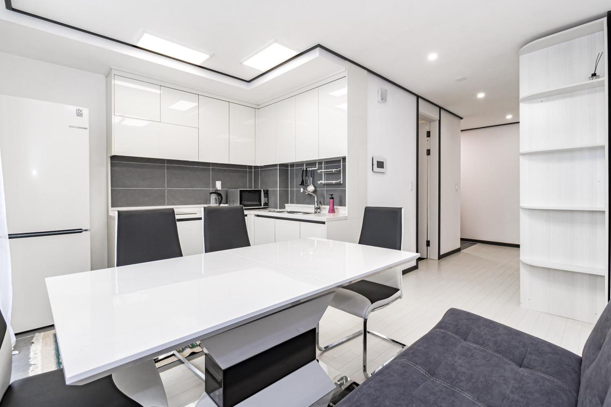 Highvill Apartment *